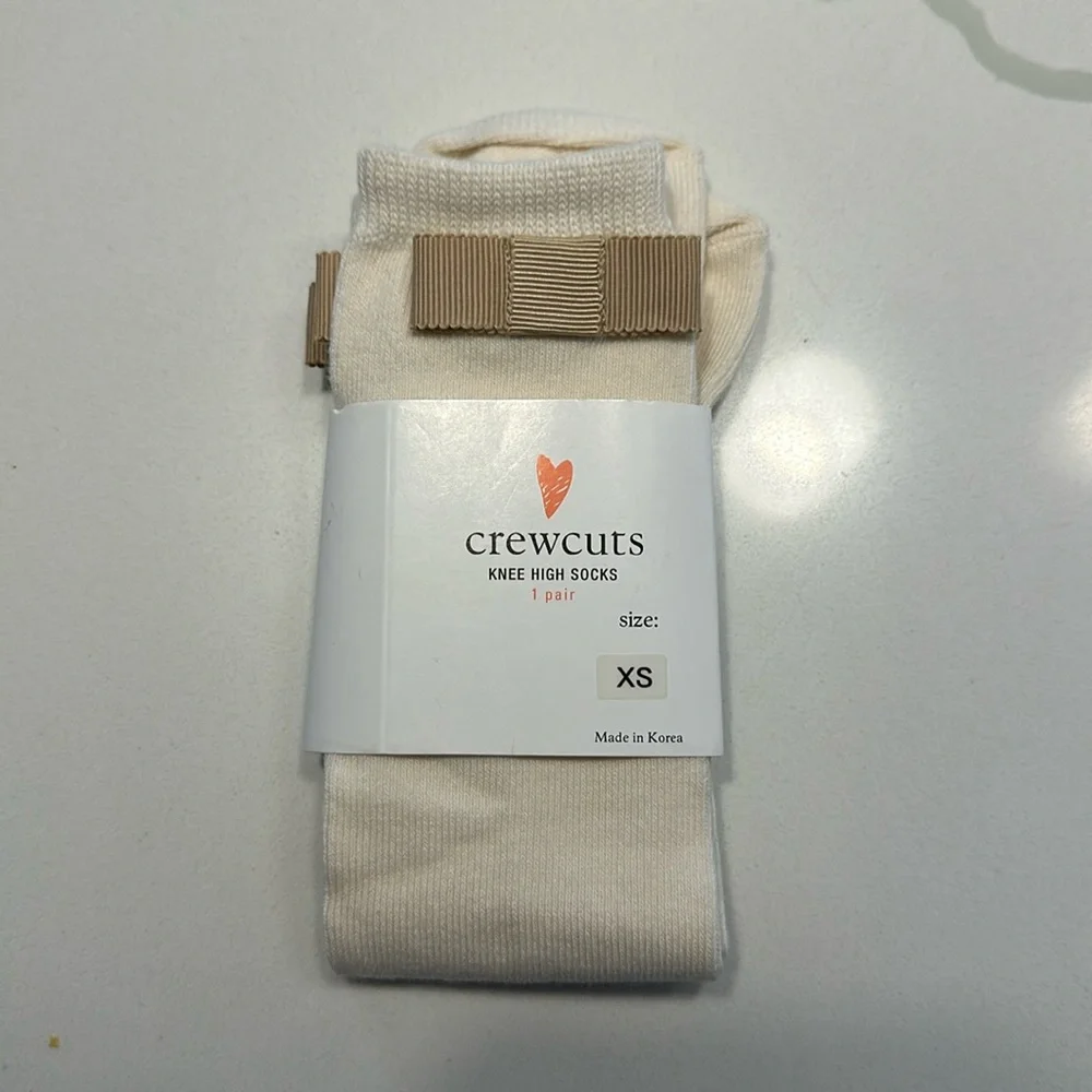NWT J crew crewcuts girls knee high socks off-white beige with bows 🤍 size XS